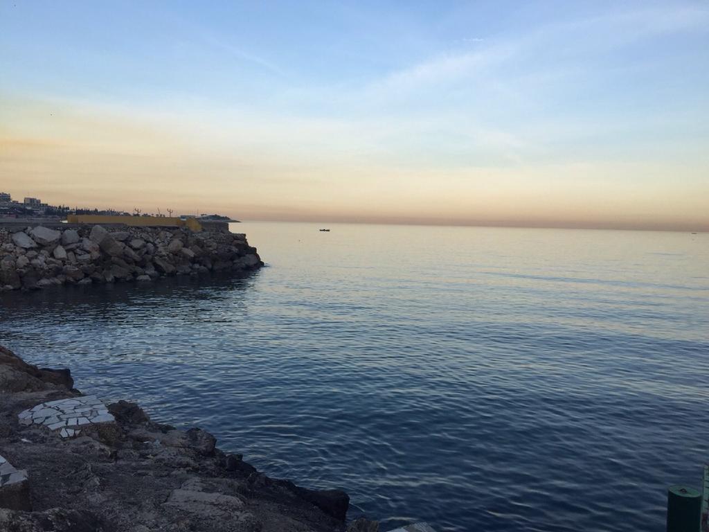 Holiday Suites Hotel & Beach Resort Jounieh Bagian luar foto